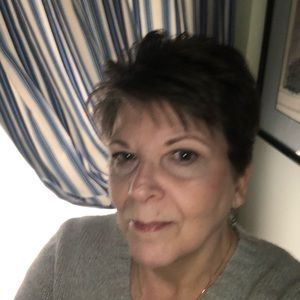 Meet your Posher, Carla